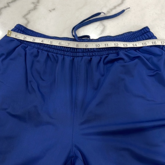 Men’s Pants - Picture 10 of 15